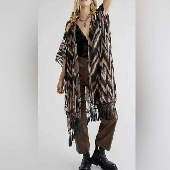 NWT Free People Dripping Velvet Fringe Shawl - Picture 2 of 8